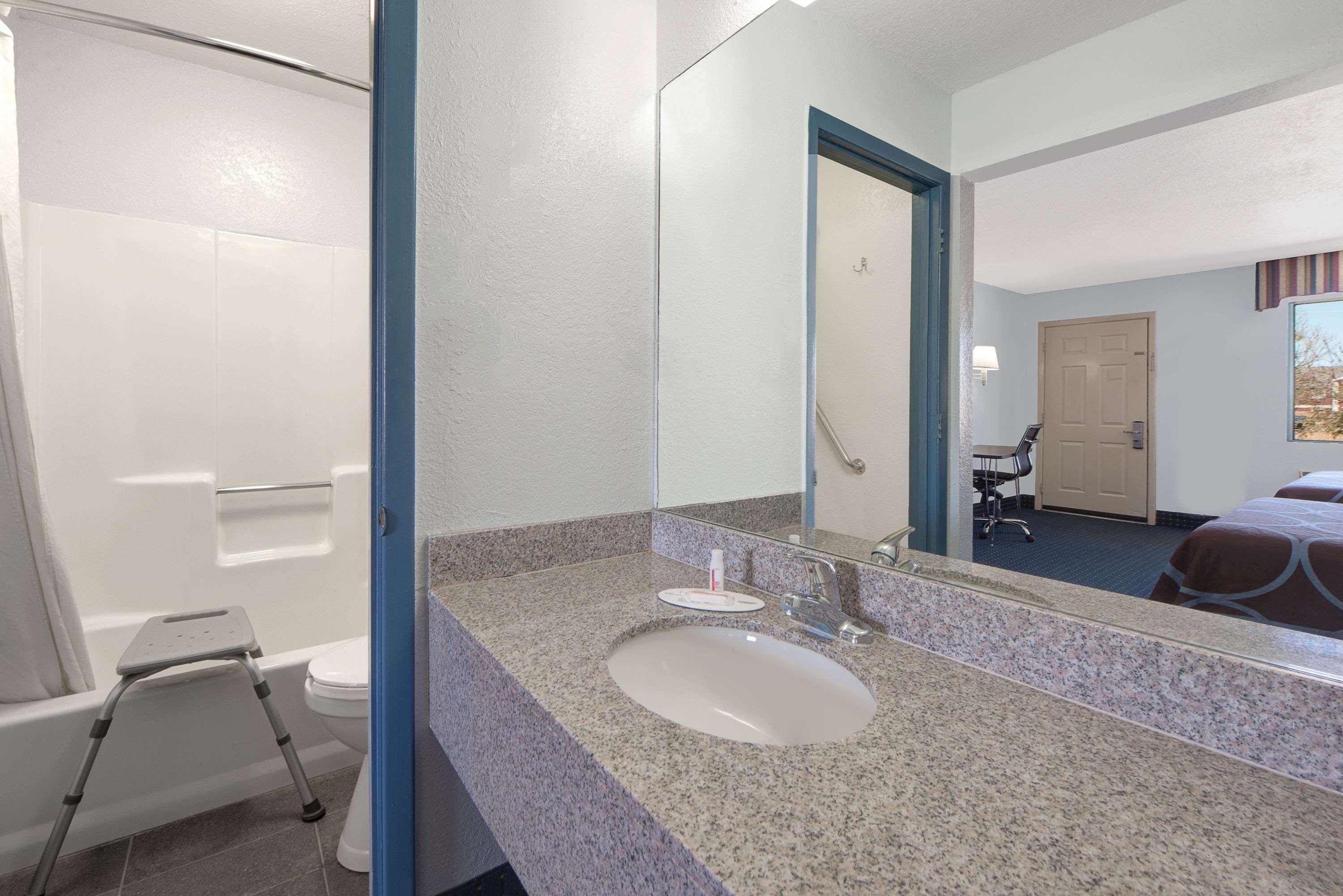 Motel Super 8 By Wyndham Dumas Tx Esterno foto