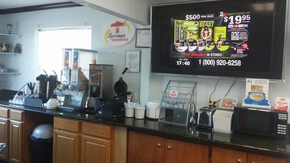 Motel Super 8 By Wyndham Dumas Tx Esterno foto